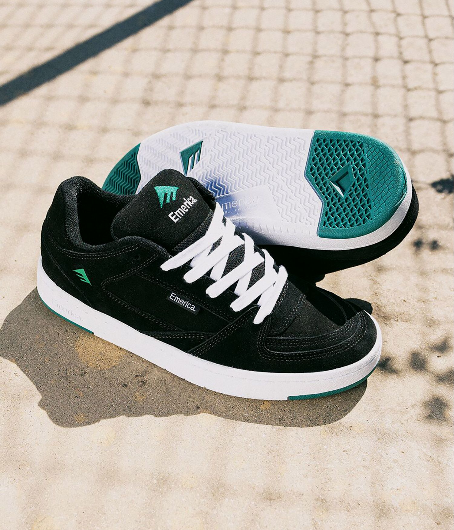 173926-0-Emerica-Mute